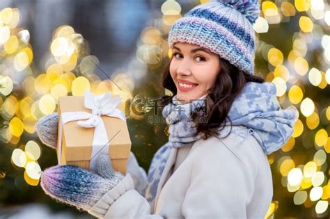 冬天收到什么礼物最新素材