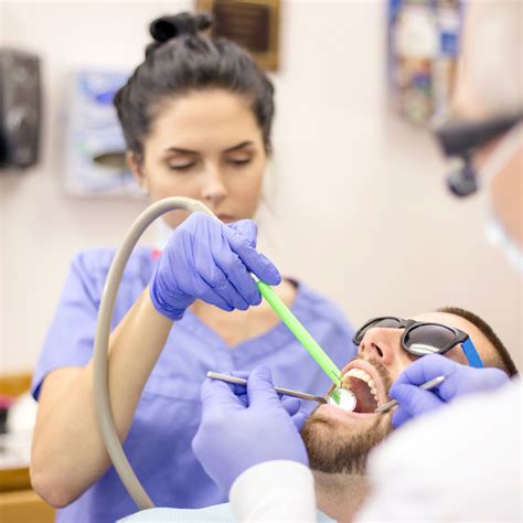 Choosing Dental Assistant as your career in Ontario – Atelier Scrubletic