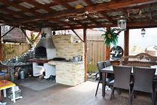 Modern Outdoor Kitchen Designs Beautiful Dining Areas Roofs by Modern Outdoor Kitchen Designs With Beautiful Dining Areas Modern Outdoor Kitchen Designs Beautiful Dining Areas Roofs