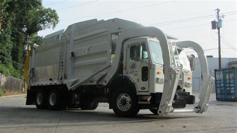 DeKalb County Sanitation - CNG Peterbilt 320 / McNeilus Pacific Series ...