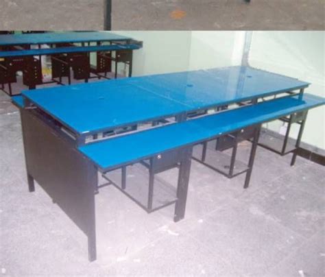 Internet Cafe Computer Table 的图像结果