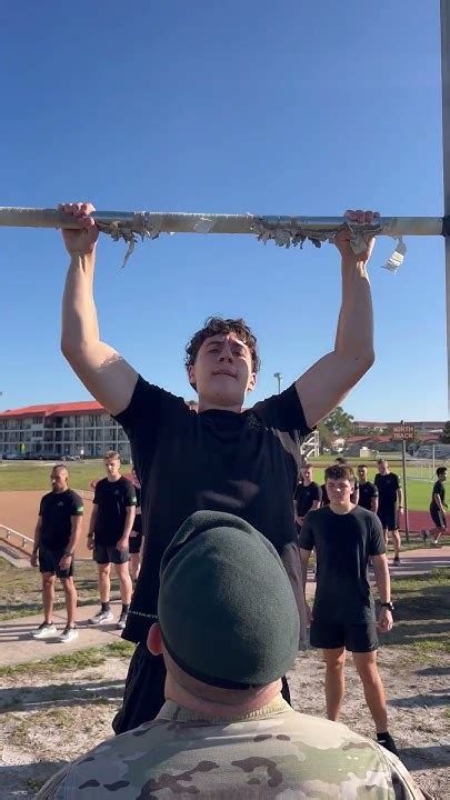 Green Berets & Army Rangers evaluate SOCOM Athlete students during the ...