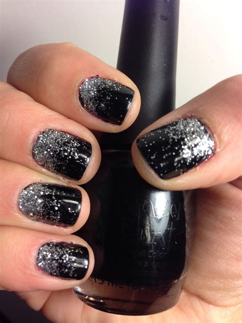 dark nails with glitter