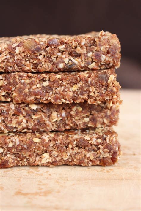 Easy Homemade Oatmeal Date Granola Bars | Recipe | Healthy granola bars ...
