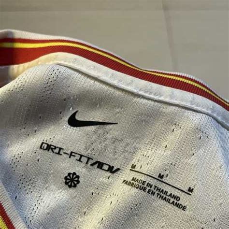 authentic nike liverpool jersey size m excellent