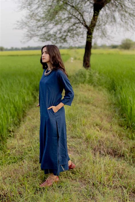 Vrajbhoomi:Basic Kurta – Indigo