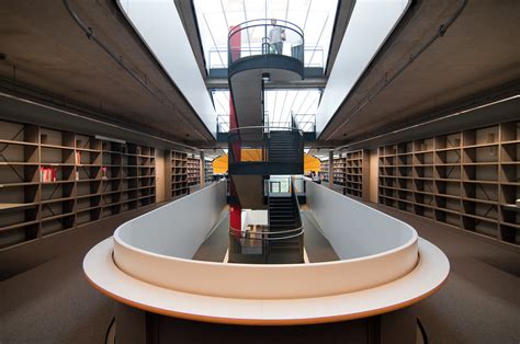 Norman Foster - The Philological Library at the Free University of ...