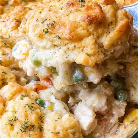 Red Lobster Biscuit Chicken Casserole Recipe – Easy Comfort Meal ...