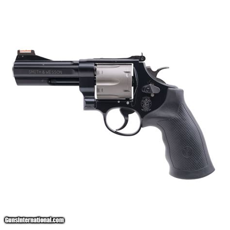 "Smith & Wesson 329PD AirLite Revolver .44 Magnum (PR69786)"