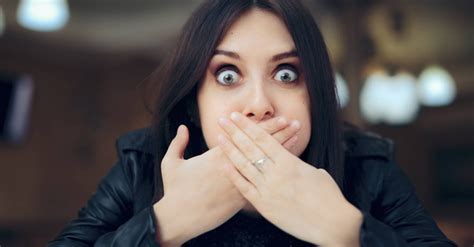 Sulfur Burp: खट्टी डकार क्या है? जानें इसके कारण, लक्षण और उपाय - हैलो ...