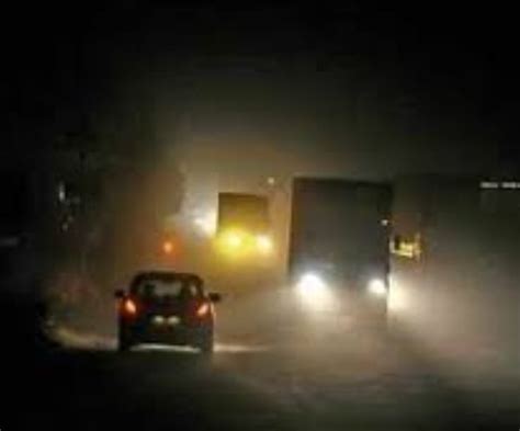 High Beam Light : हाई बीम पर कार चलाने के आदत को बदले, वरना हो जाएंगे ...