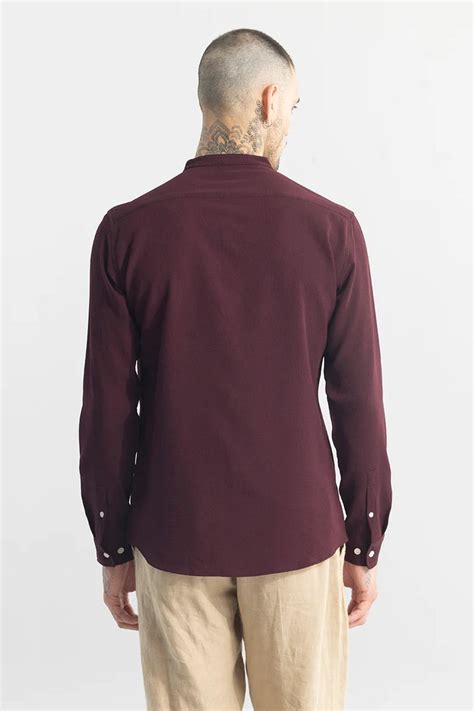 Buy Men's Mini Neckline Maroon Shirt Online | SNITCH