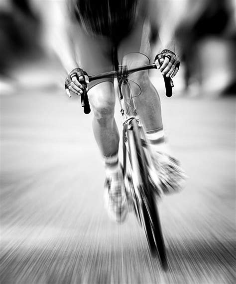 Cycling Black and White 的图像结果