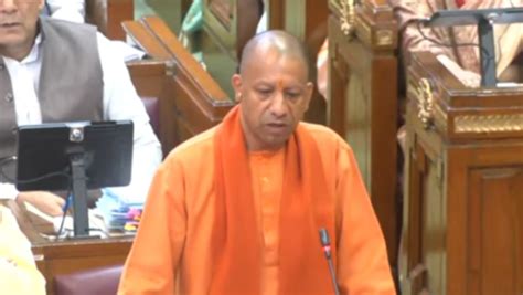 Ayodhya Ram Mandir chief priest Satyendra Das Maharaj supports CM Yogi ...