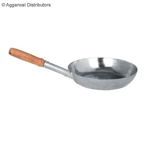 13 inch saute pan hot sale