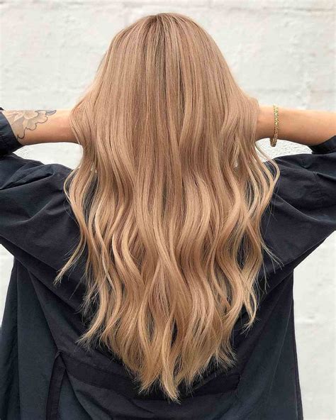 29 Best Ways to Get a Sandy Blonde Hair Color for Natural Depth