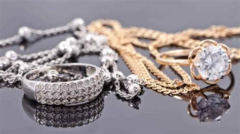 Silver prices (Jan 20) hit new record today, check 1 gram & 1 kg rates ...