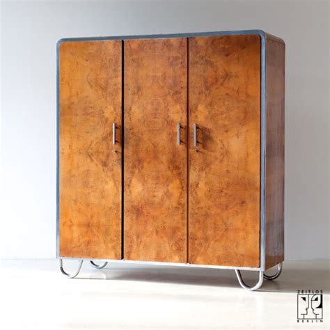 3 door Bauhaus wardrobe - ZEITLOS – BERLIN