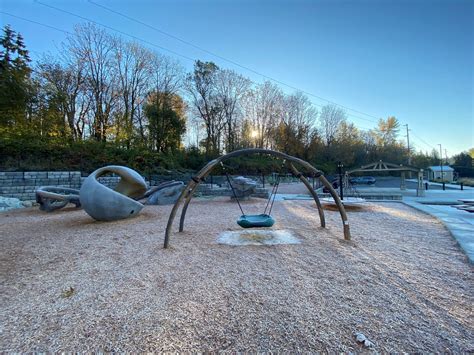 Newport Hills Woodlawn Park