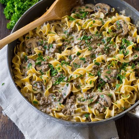 One Skillet Ground Beef Stroganoff | Easy Creamy Dinner 1