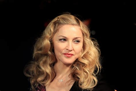 Celebrities' weird eating habits