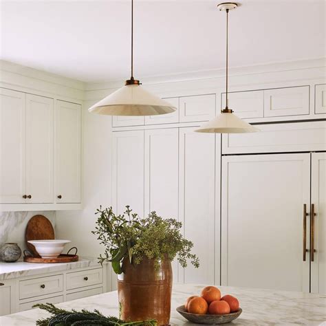 35 Modern Kitchen Island Lighting Ideas For A Luxurious Look