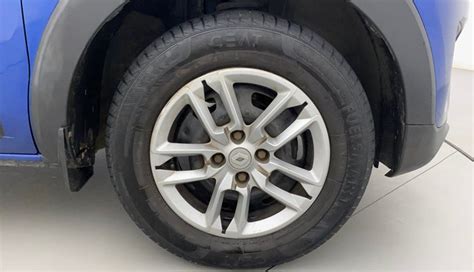 Certified Used 2020 Renault TRIBER RXT AMT | 32,197 Kms - CARS24