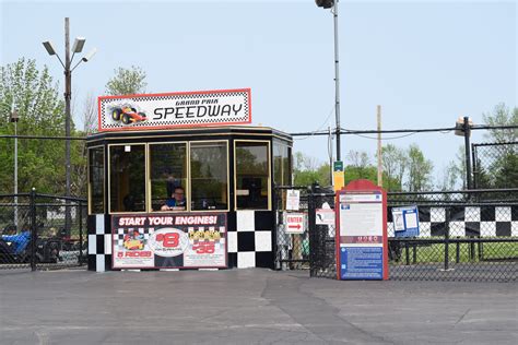 Grand Prix Speedway - Six Flags Darien Lake