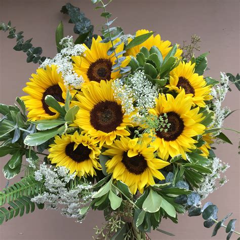 Beautiful Sunflower Bridal Bouquet with spiral eucalyptus, Queen Anne's ...
