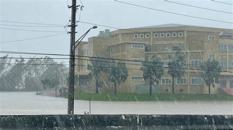 La hora del tiempo: la lluvia de Fiona continúa - Shows - Primera Hora