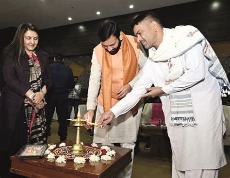 Hry CM Saini inaugurates exhibition, outlines importance of craftsmanship