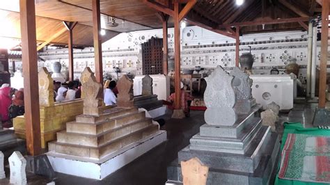 Shrine of Sunan Gunung Jati, Astana - Tripadvisor