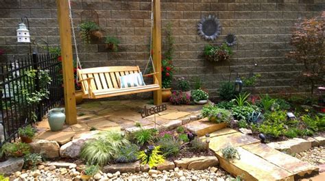 Дачные качели – примеры практичных и красивых