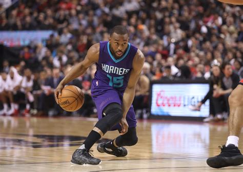 Charlotte Hornets: Watch Kemba Walker work on his handles this offseason