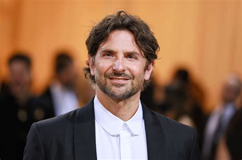 Bradley Cooper's Battle to Sobriety | Avenues Recovery
