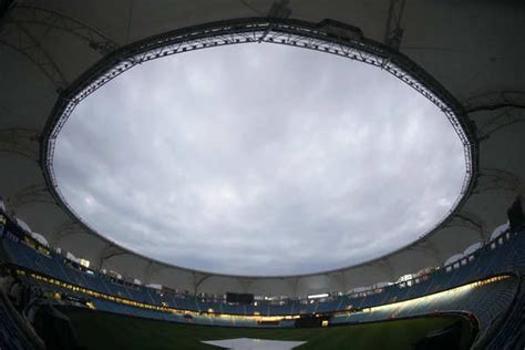 High 'Haka' Drama In New Zealand Parliament; Woman MP Tears ...