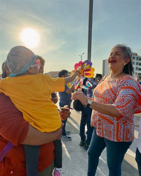 Daniela Flores Barnils (@daniela_flores_barnils) • Instagram photos and videos