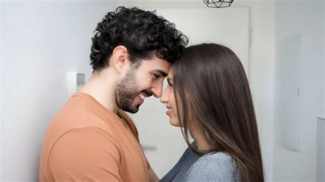 Realtionship - Get2KnowThis