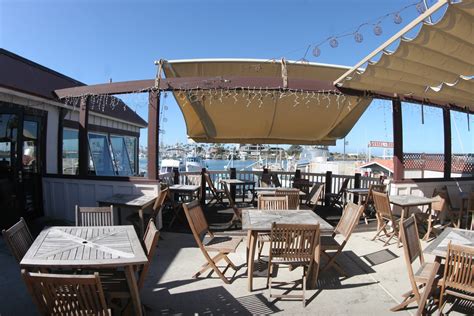 Water's Edge Restaurant and Bar in Ventura CA