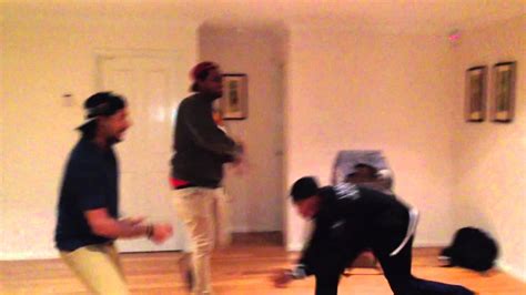 Dancing Fails 的图像结果