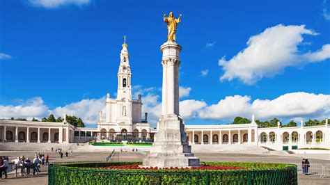 The Story of Fátima: Pilgrimage and Miracles | The Cooltours