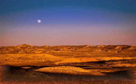 Discover Wyoming's Red Desert - Sandboarding