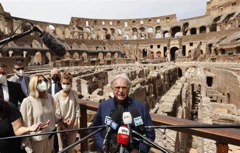 Feel How The Gladiators Felt: Tourists Go Below Rome's Colosseum For ...