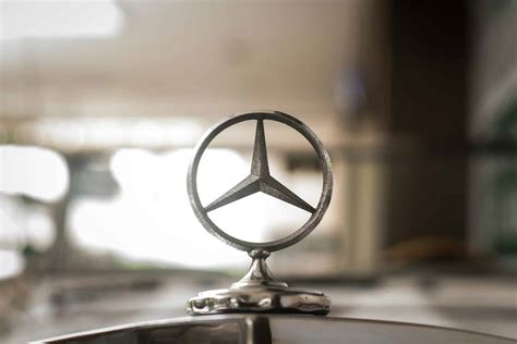 Who Owns Mercedes Company