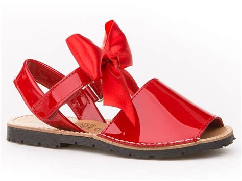 Comprar Sandalia ibicenca Roja con velcro y lazo | Cálzalo.com