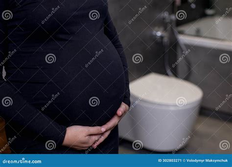 Incontinence and Frequent Urination during Pregnancy. Pregnant Woman ...