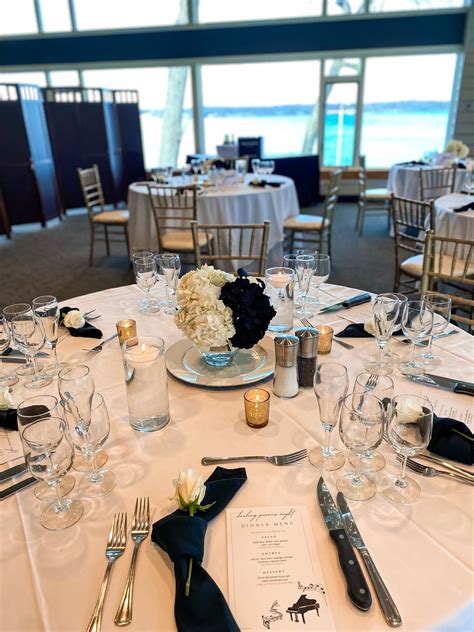 Gull Lake Country Club-Gull Lake Country Club