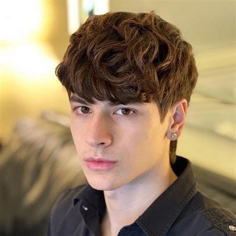 Diamond Face Shape Men