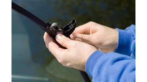 9 Reasons VW Windshield Wipers Not Working (Fixed!) - VehicleChef