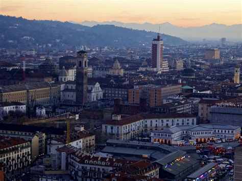 Download wallpaper 1400x1050 towers, buildings, lights, twilight, city ...
